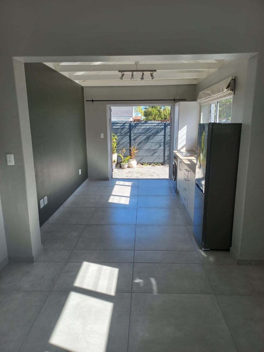 To Let 1 Bedroom Property for Rent in Heather Park Western Cape